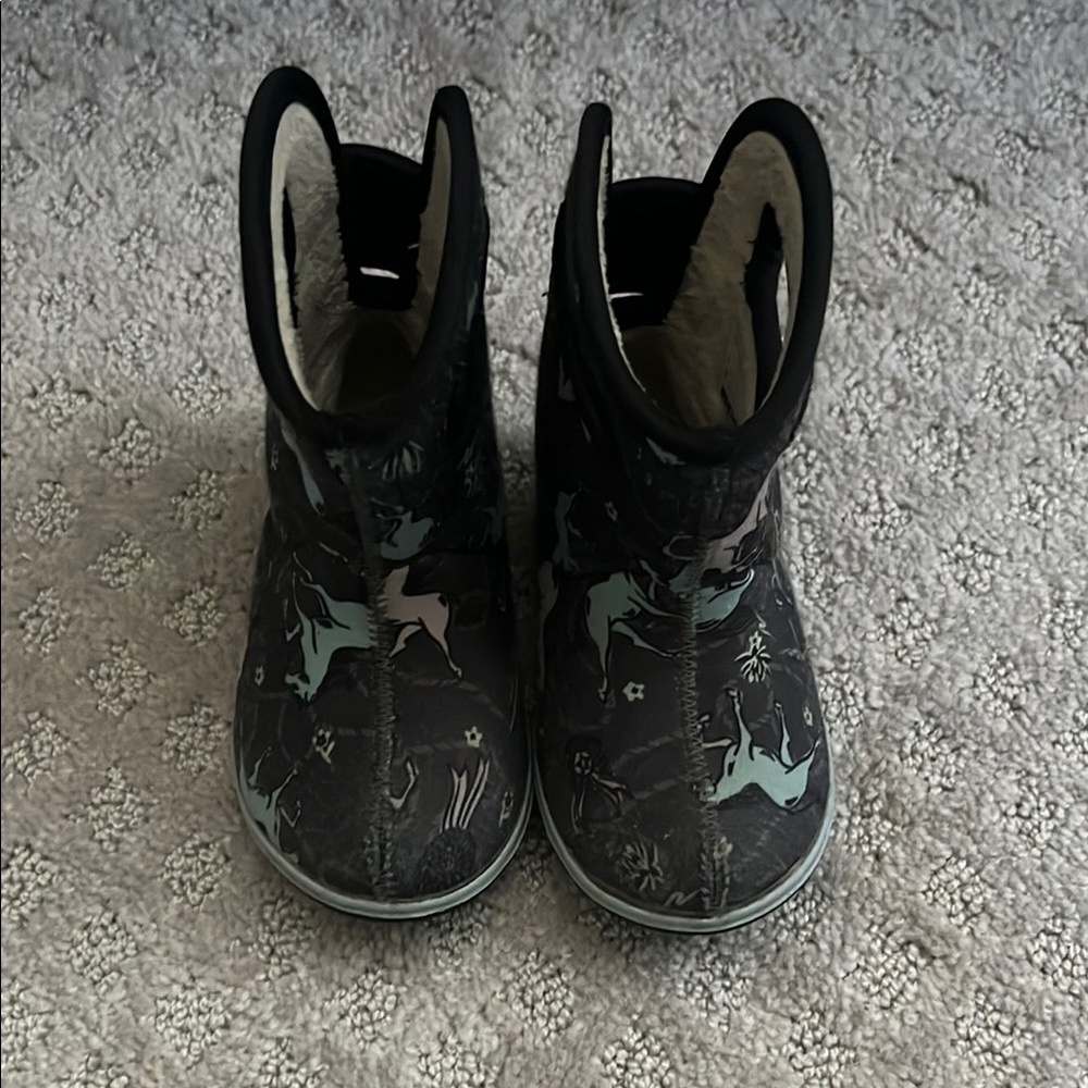 Kids Black and Blue Patterned Boots